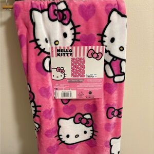 Hello kitty valentines blanket